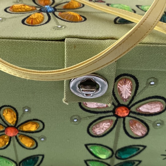 Jeannie Lottie green purse - Picture 3 of 10